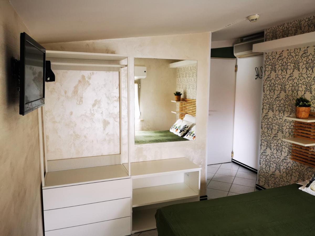 Hotel La Nidiola Riccione Kültér fotó
