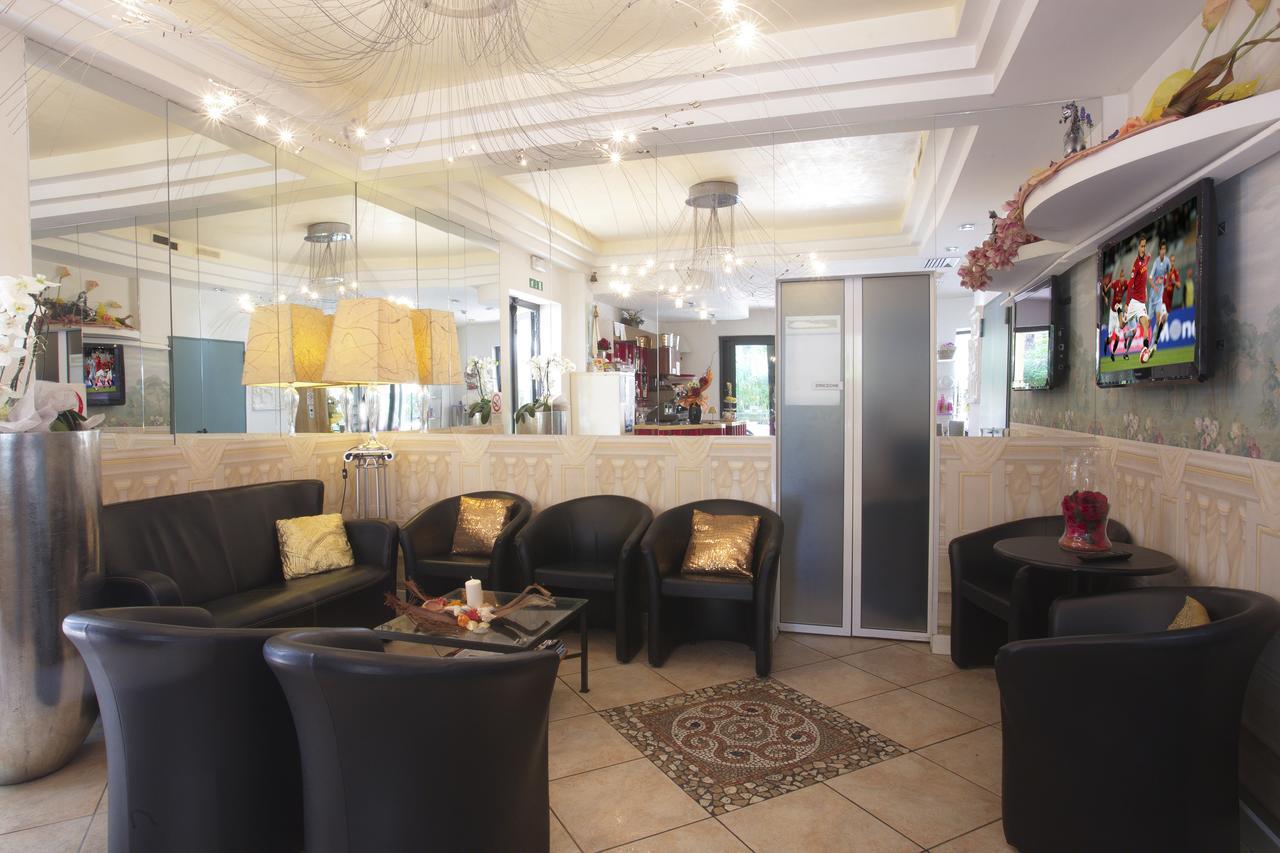 Hotel La Nidiola Riccione Kültér fotó